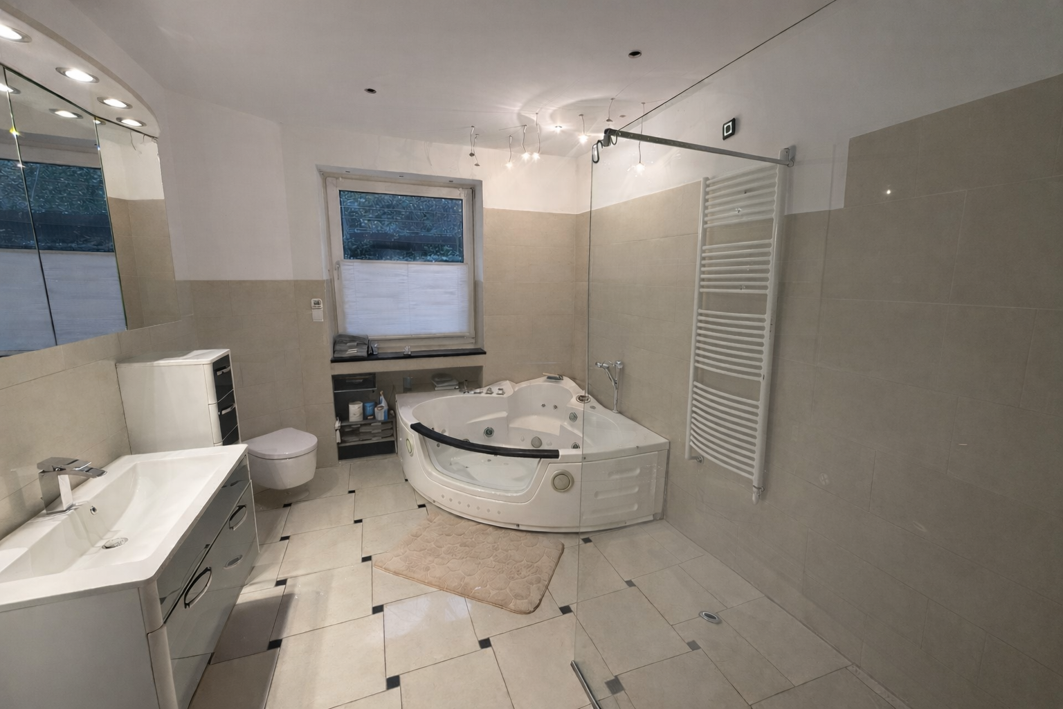 Stilvolle Erdgeschosswohnung mit großer Terrasse in zentraler Lage von Hagen