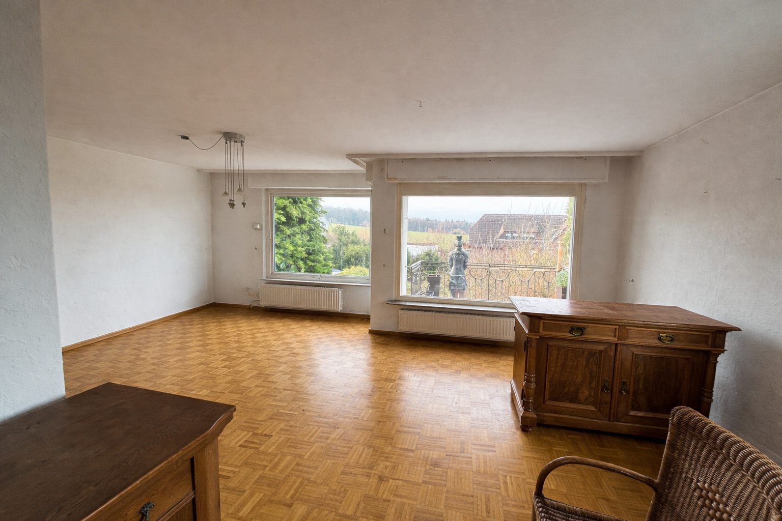 Großzügige Doppelhaushälfte mit Garten in ruhiger Lage