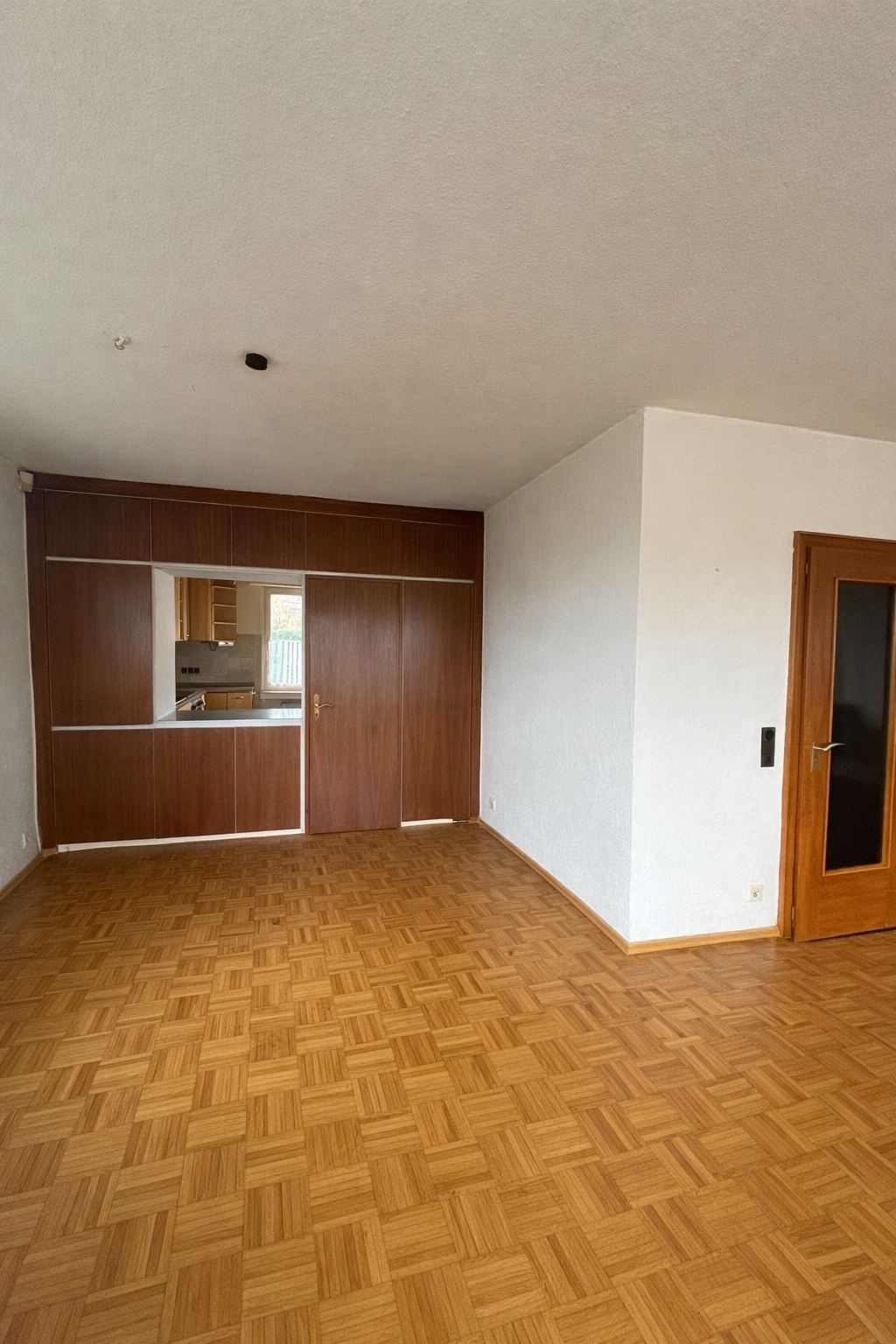 Großzügige Doppelhaushälfte mit Garten in ruhiger Lage